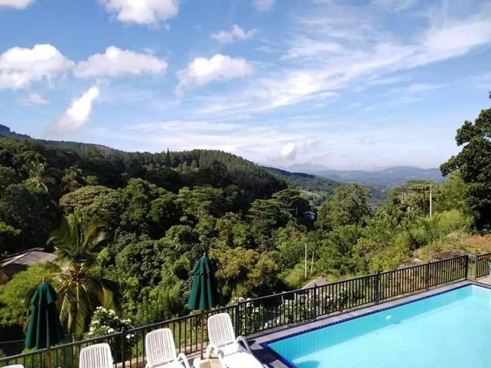 The Grand Hills Bed & Breakfast Kandy Ngoại thất bức ảnh